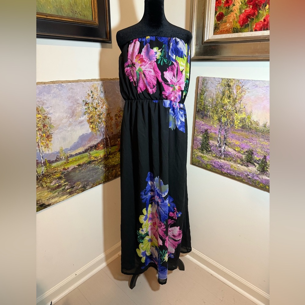 🐠 Mlle Gabrielle Black Dress with Multicolor Floral Accents